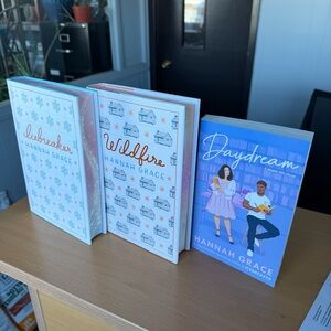 Hannah Grace Icebreaker, Wildfire, Daydream Books